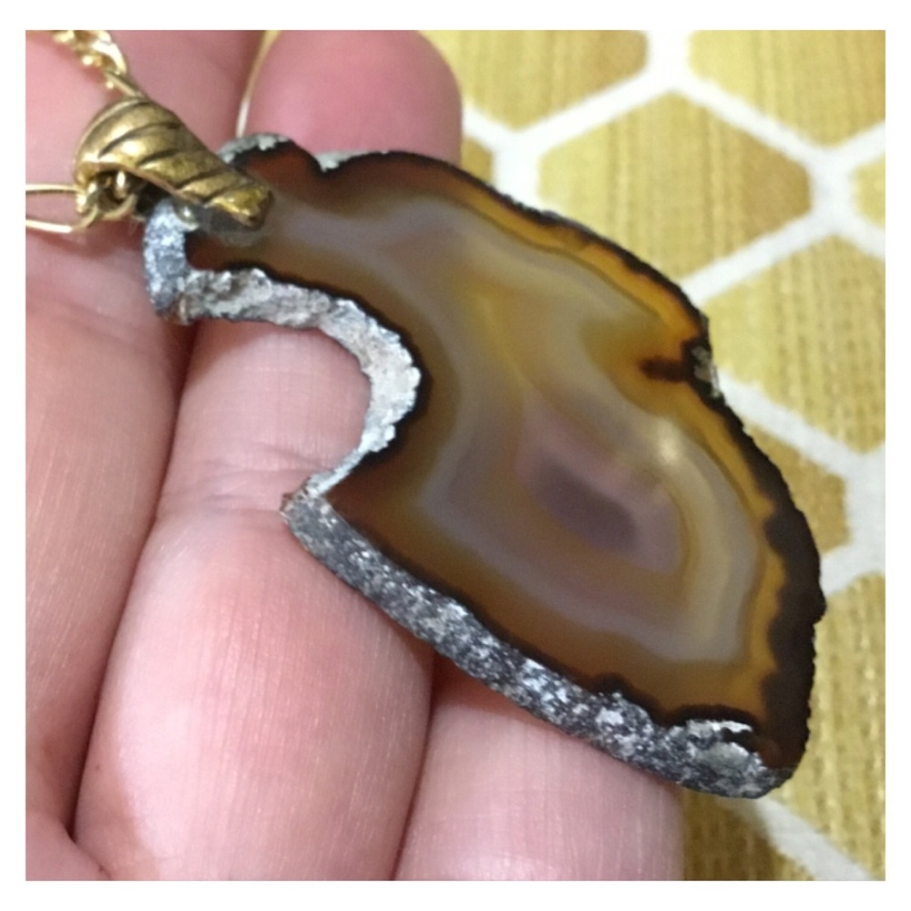 Natural Stone Electroplated Pendant Necklace - Picture 4 of 10